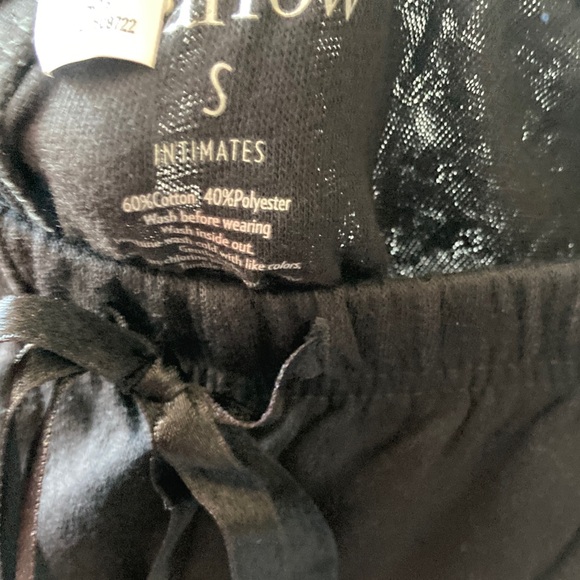 Croft & Barrow 2 piece PJ set metallic stripe top & black pant size S - Picture 11 of 15